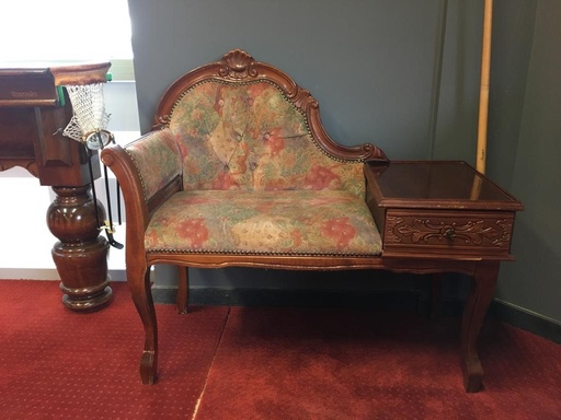 [7555] Antiek Bankstel Carlton