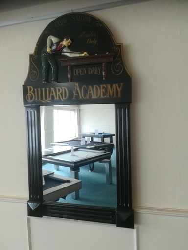 [p3596] Spiegel Billiard Academy